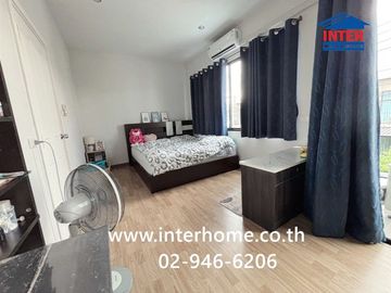 Two-story townhome for sale, 18.8 sq.wah, Piemsuk S-Gate Village, Bangkok-Pathum Thani Road, Soi 5, Wat Nong Prong Soi, Pathum Thani City, Pathum Than