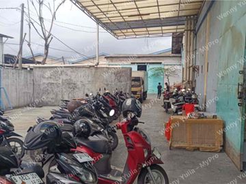 Disewakan Gudang Gandeng luas & rapi tinggal masuk
