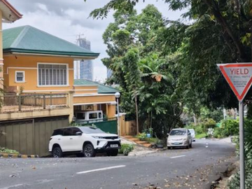 FOR SALE: RESIDENTIAL VACANT LOT IN WHITE PLAINS, QUEZON CITY