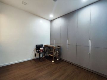 Brgy San Bartolome, Novaliches 2 Storey Townhouse For Sale with 3 Bedrooms and 2 Carport-JV2