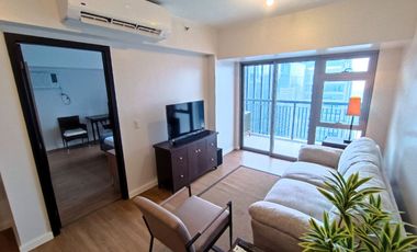FOR LEASE: 1BR Condo with Balcony & Parking in Park Triangle Residences, BGC – Php 75,000/Month 🏙️