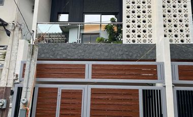 Brandnew Two Storey Duplex Type Townhouse Unit For Sale with 3 Bedrooms in Brgy Sauyo Quezon City-JV2