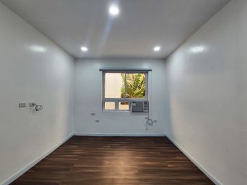 For Sale 2 Storey Townhouse in San Bartolome Quezon City near Quirino Highway RG