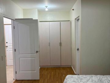 Fully Furnished 1BR Condo with Parking & Balcony for Sale at Two Serendra, BGC