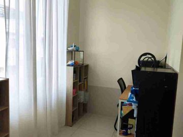 Rumah Cantik ada Taman di Pinewood Banjar Wijaya Tangerang