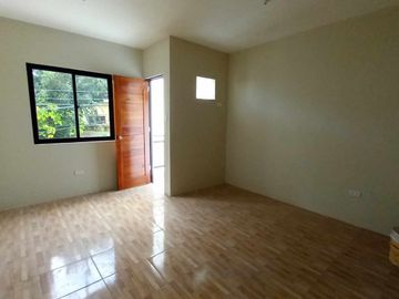 RFO 2 Storey 3 Bedrooma Townhouse For Sale Located in Commonwealth Quezon City-JV2