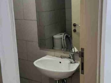 Dijual Cepat
*Apartemen Anderson Kosongan*
Luas 27m2
Lantai 19
Studio
Kosongan ( Ac ) 
View Pool
PPJB 

*Harga 490 jt nego*(jef)