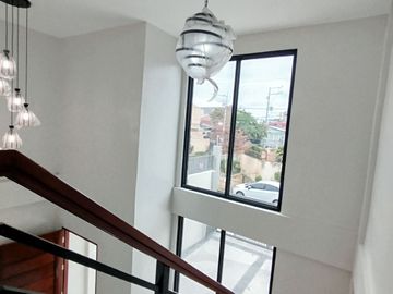 Brandnew Modern 2Car Garage House and Lot for Sale in BF Resort Las pinas-MD