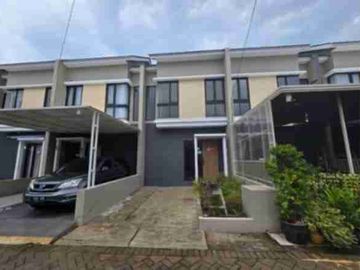 Dijual via lelang rumah di Alana wisma indah blok A20 Surabaya timur