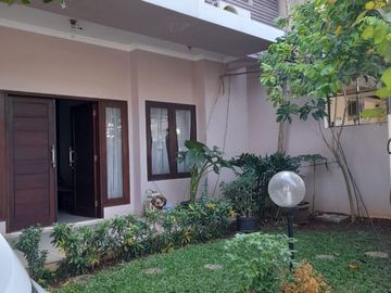 Rumah 2 Lantai Dekat Mall di Galaxy Bekasi