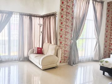Rumah 2 Lantai Dekat Mall di Galaxy Bekasi