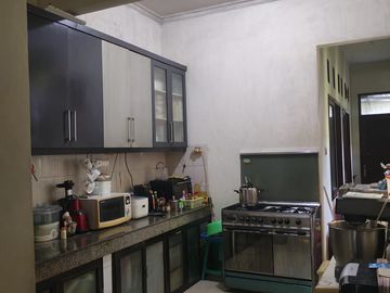 Rumah 2 Lantai Dekat Mall di Galaxy Bekasi