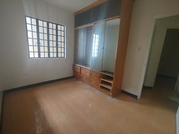 Ready For Occupancy Resale 2 Storey 3 Bedrooms House and Lot in East Fairview Quezon City-JV2
