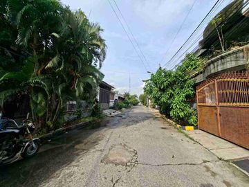 Disewkan Rumah Besar Di Harapan Indah Satu Bekadi Barat