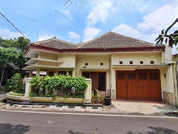Rumah Pojok Area Sulfat Pandanwangi Luas 134