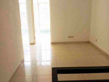 Disewakan Ruko 2 Lantai Dekat Food Tenant di Modern Arcade Modernland Tangerang