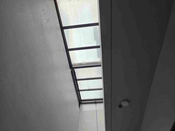 Rumah dengan Attic Dijual dekat mall Eastvara BSD City