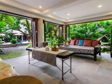 FOR SALE: Residential Property with Beach Access in Batangas