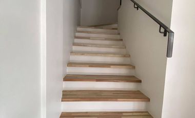 4 Storey Luxury Townhouse For Sale Located in Paco Manila with 4 Bedrooms and 3 Car Garage-JV2