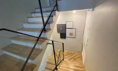 4 Storey Luxury Townhouse For Sale Located in Paco Manila with 4 Bedrooms and 3 Car Garage-JV2