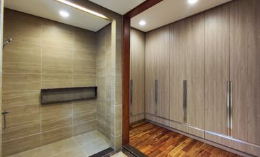 For Sale 4 Bedrooms 4 Storey Luxury Townhouse in Quiapo Manila with 24/7 Security and Swimming Pool-JV2