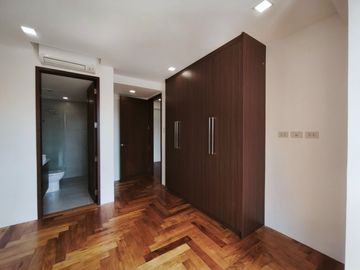 For Sale Ready for Occupancy 5 Storey Luxury Townhouse Located in Bagong Lipunan ng Crame Quezon City-JV2