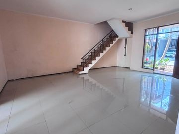 Rumah Luas Main Road – Kota Bali Residence, Padalarang