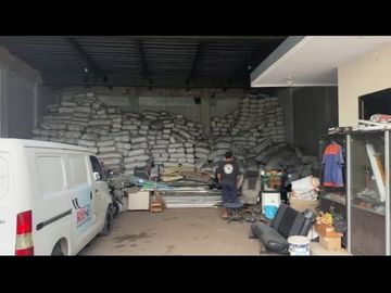 DIJUAL KAVLING DAN BANGUNAN AKSES JALAN UTAMA HARGA TERMURAH DI PURI GARDENA