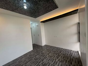 Modern Brandnew Preselling House and Lot for Sale in Las pinas-MD