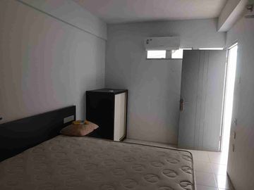 Disewakan 3 Bedroom Apartemen Sukolilo Dian Regency Furnished