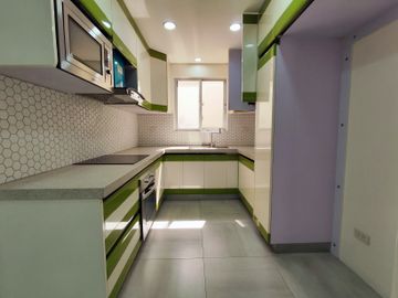 Ready For Occupancy 15.5M 4 Storey Townhouse w/ 2CG in Kamuning Quezon City For Sale -  LSS