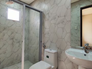 Ready For Occupancy 15.5M 4 Storey Townhouse w/ 2CG in Kamuning Quezon City For Sale -  LSS