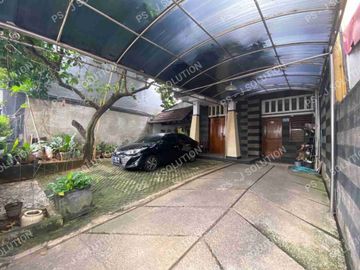RUMAH DI PENGADEGAN BARAT SIAP HUNI STRATEGIS