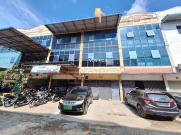 Ruko 3 Lantai Pertokoan Seruni Sei Panas – SHGB, Lokasi Pusat Bisnis