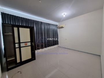 Ruko 3 Lantai Pertokoan Seruni Sei Panas – SHGB, Lokasi Pusat Bisnis