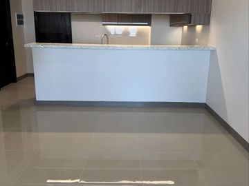 Good Deal 2BR Unit with Balcony at Park Mckinley West, Fort Bonifacio