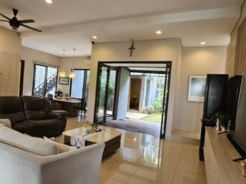 DIjual Rumah mewah di De Park Cluster Heliconia BSD City - Tangerang Selatan