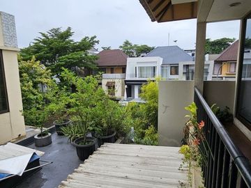 DIjual Rumah mewah di De Park Cluster Heliconia BSD City - Tangerang Selatan