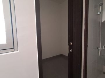 Disewakan rumah pik 2 cluster bagus siap huni dan bawa koper