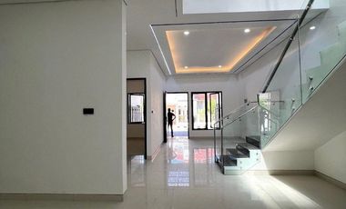 DIJUAL RUMAH BARU GRESS DI DARMO PERMAI SURABAYA MURAH