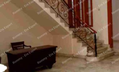 Dijual Rumah 3,5 Lantai mewah bagus lokasi strategis dekat LRT Rawamangun Jakarta Timur