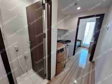 Dijual / sewa Apartemen Grand Sungkono Lagoon Tower Venetian 3 Kamar Tidur + 1 Kamar Tidur ART