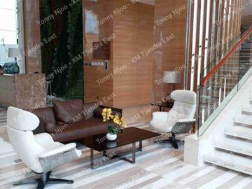 Dijual / sewa Apartemen Grand Sungkono Lagoon Tower Venetian 3 Kamar Tidur + 1 Kamar Tidur ART