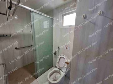 Dijual / sewa Apartemen Grand Sungkono Lagoon Tower Venetian 3 Kamar Tidur + 1 Kamar Tidur ART