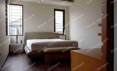 Dijual Rumah Mewah Bagus Furnish Lokasi Strategis di Rawamangun Jakarta Timur