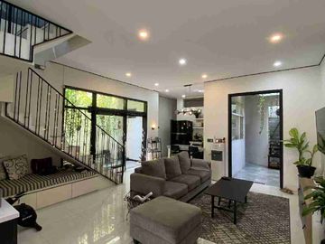 Dijual Rumah Cantik Minimalis Area Super Strategis Pusat Kota Malang Area Klojen