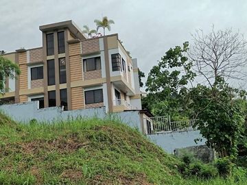 FOR SALE | Elegant 3-Storey House with Private Swimming Pool in Newtown Estates, Pardo, Cebu City Lot Area 196 SQM