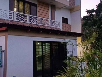 FOR SALE | Elegant 3-Storey House with Private Swimming Pool in Newtown Estates, Pardo, Cebu City Lot Area 196 SQM