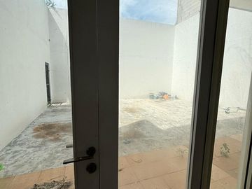 Dijual Rumah Bagus Hook 2 Lantai SHM Siap Huni di Residence One BSD City