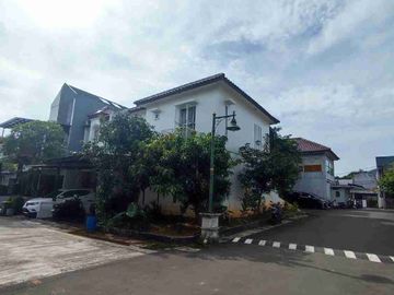 Dijual Rumah di bawah harga pasar Komplek Area Cirendeu dekat MRT Lebak Bulus